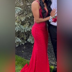 Faviana - style #S10500 size 00, color ruby